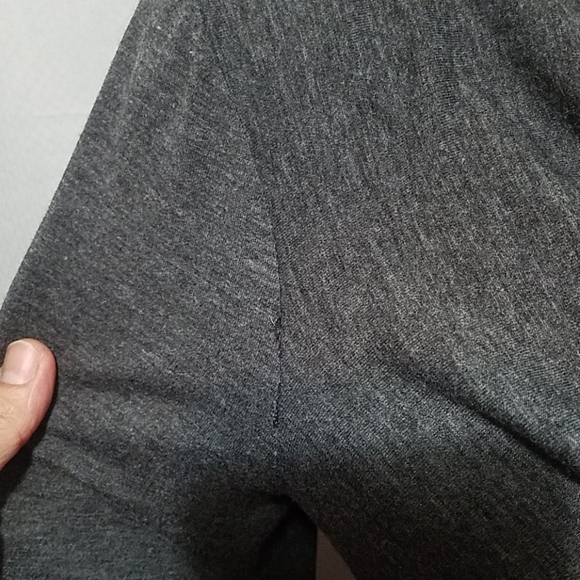 ARMANI Collezioni twisted top. - Picture 9 of 9